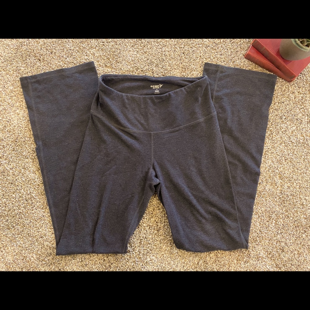 Old Navy Active go-dry pants. Size M.